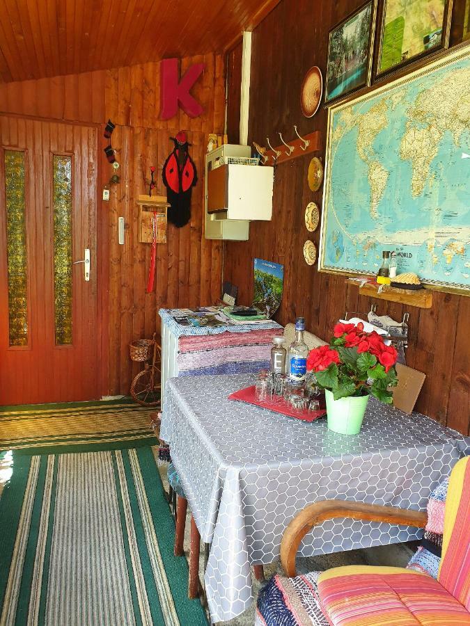 Draga Koncar Guest House Vrelo Korenicko ภายนอก รูปภาพ