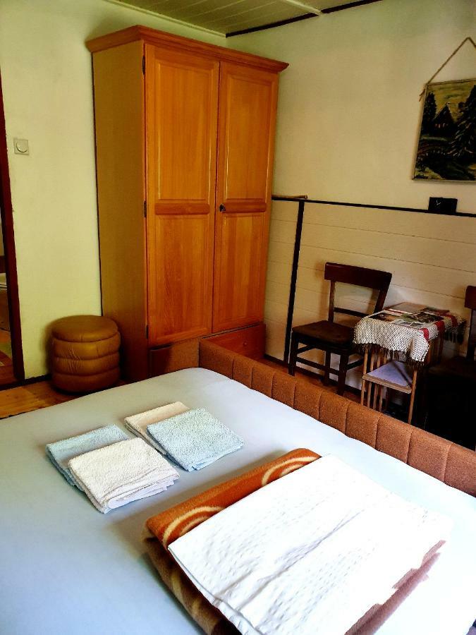Draga Koncar Guest House Vrelo Korenicko ภายนอก รูปภาพ